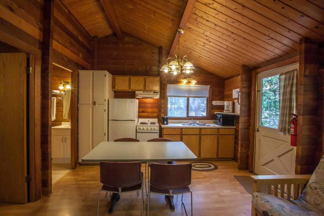 Lake Texoma Camping Resort Cabin 4 Willow Spring エクステリア 写真
