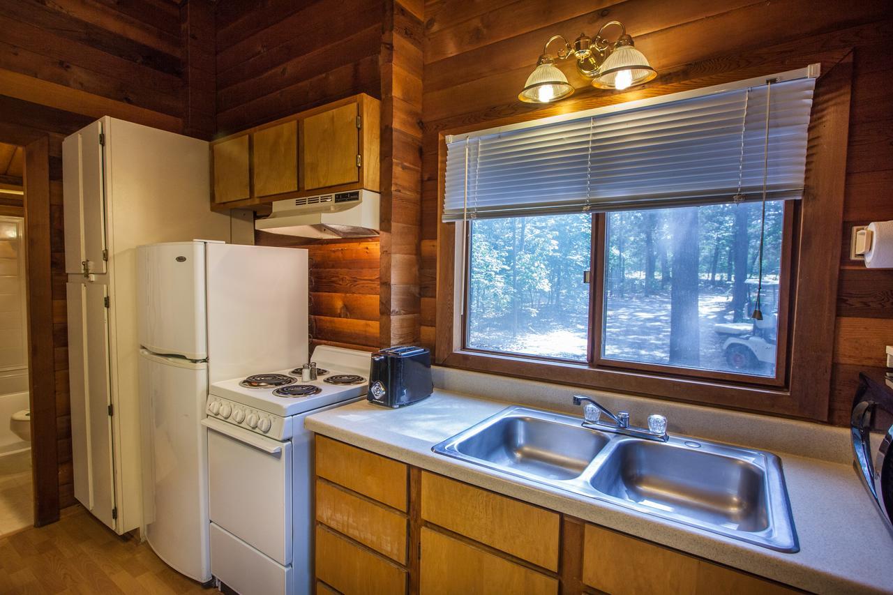 Lake Texoma Camping Resort Cabin 4 Willow Spring エクステリア 写真