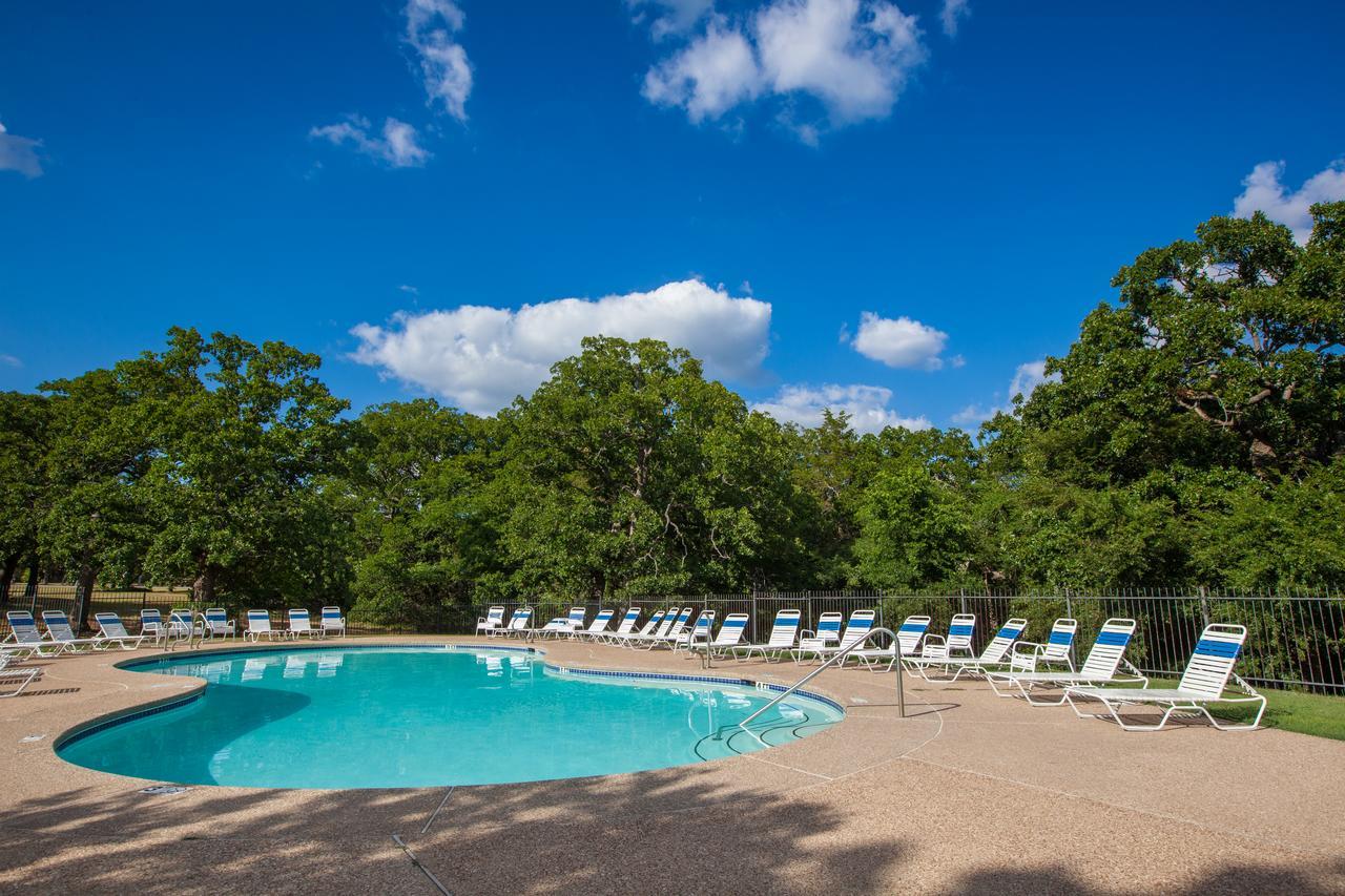 Lake Texoma Camping Resort Cabin 4 Willow Spring エクステリア 写真
