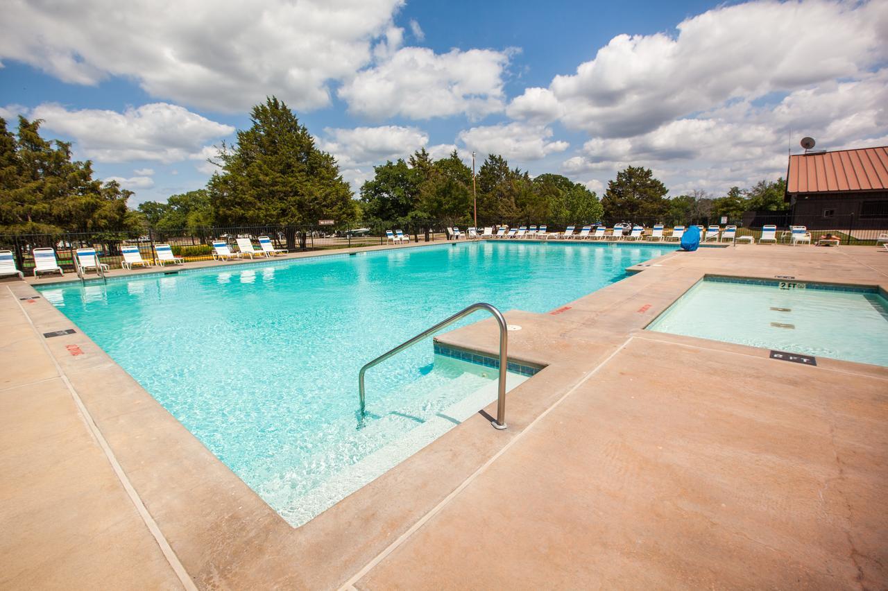 Lake Texoma Camping Resort Cabin 4 Willow Spring エクステリア 写真